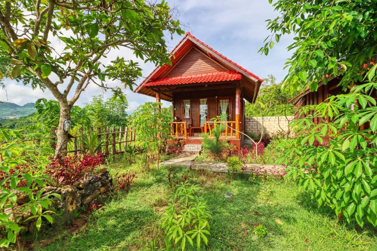 Ayu Hill Bungalows Toyapakeh Exterior foto